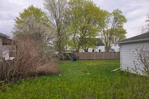 126 Oakwood Street, Port Colborne, ON L3K 5G3