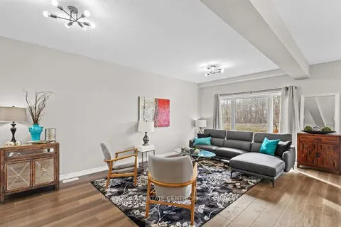 95 Maple Street, Mapleton, ON N0G 1P0