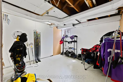 70 South Crescent, Port Colborne, ON L3K 2X9
