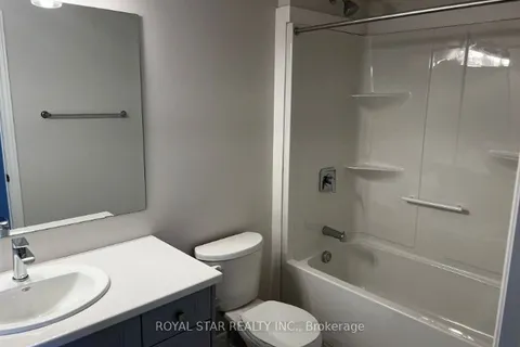 2529 Meadowlands Way, London North, ON N6G 5L8