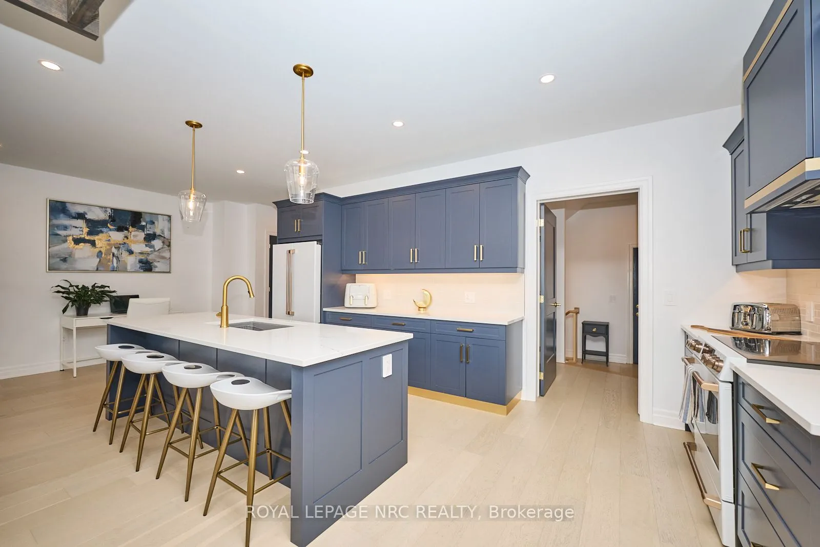 7456 Parkside Road, Niagara Falls, ON L2H 0K7
