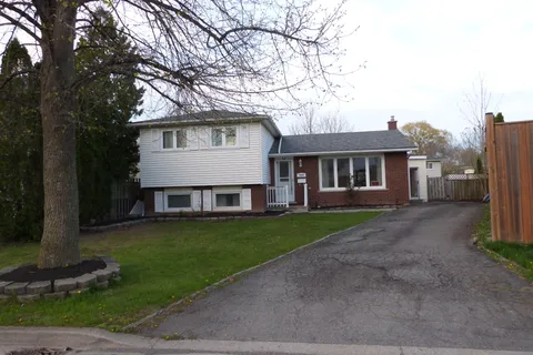 7404 SANDY Court, Niagara Falls, ON L2G 7R3