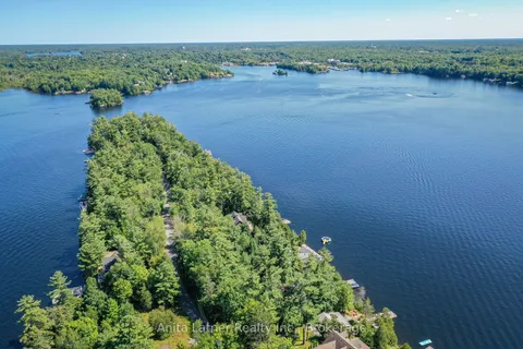 1180 PARKERS POINT Road, Gravenhurst, ON P1P 1R2