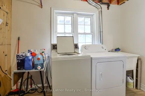 1180 PARKERS POINT Road, Gravenhurst, ON P1P 1R2