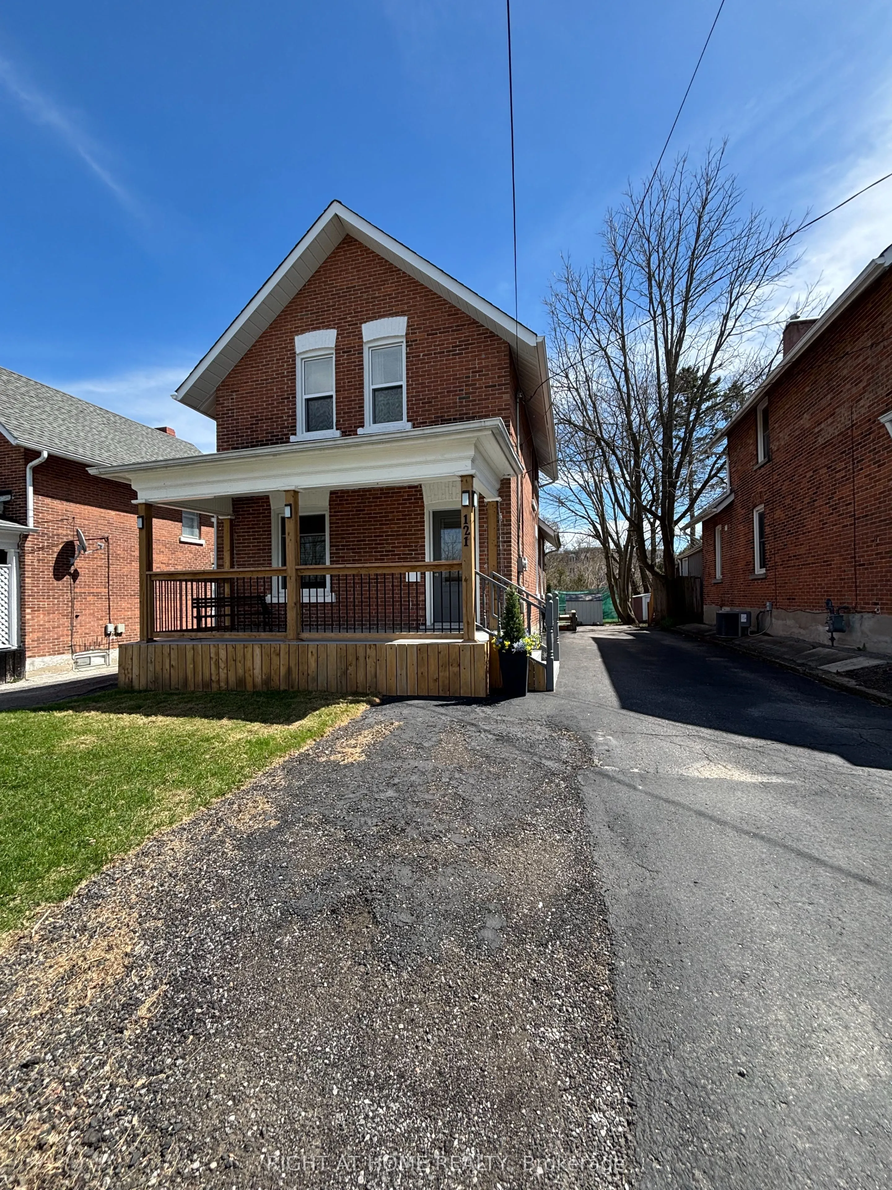 121 Durham Street, Kawartha Lakes, ON K9V 2R3