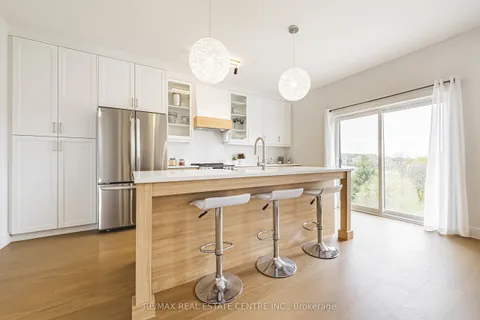 130 Maple Street, Mapleton, ON N0G 1P0