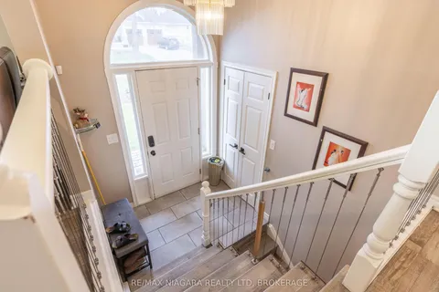 44 Maple Leaf Avenue, Fort Erie, ON L0S 1N0