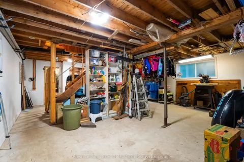 1025 McCabe Road, Lake of Bays, ON P0B 1A0