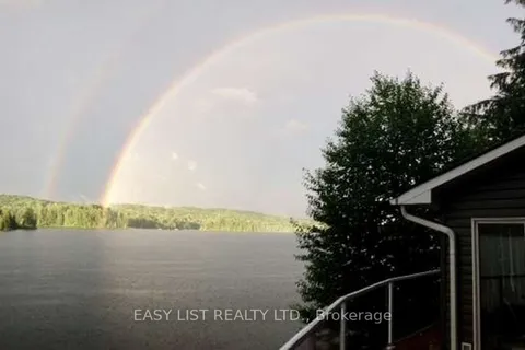 61 Maple Drive, Perry, ON P0A 1J0