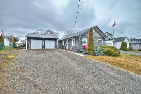 35 Radford Avenue, Fort Erie, ON L2A 5H6
