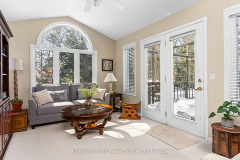44 Springwood Crescent, Gravenhurst, ON P1P 1Y8
