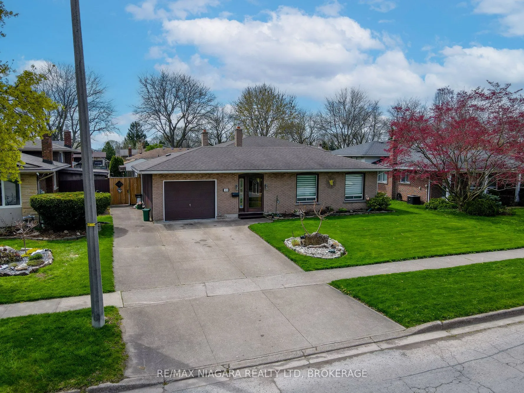 7058 Freeman Street, Niagara Falls, ON L2E 5V5