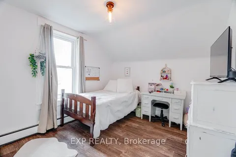 140 William Street, North Middlesex, ON N0M 2A0