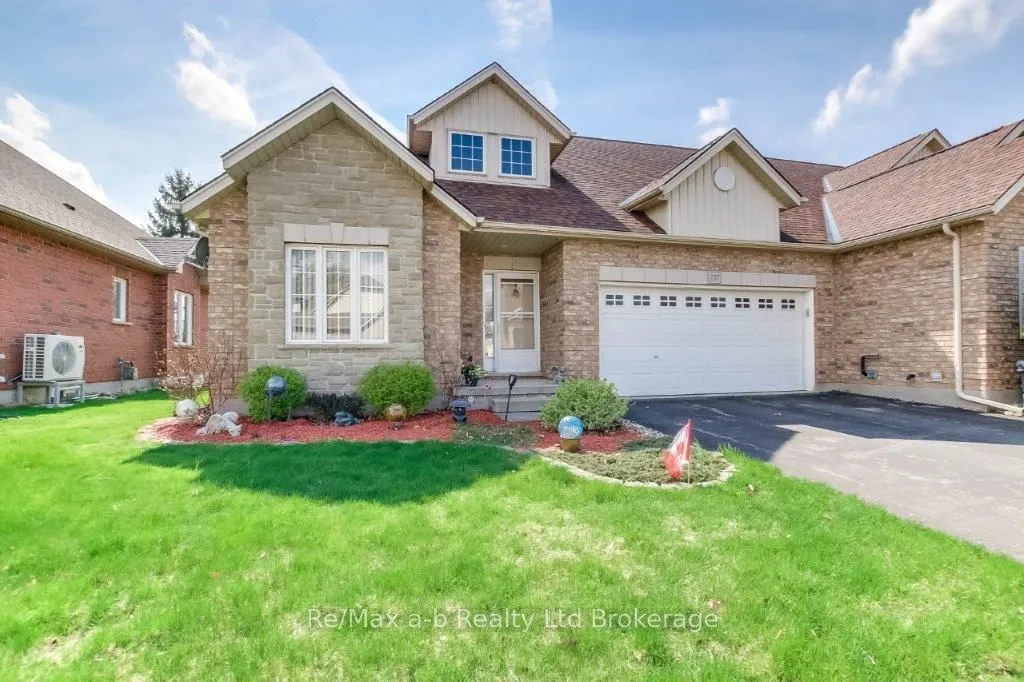 717 Garden Court Crescent, Woodstock, ON N4T 0A2