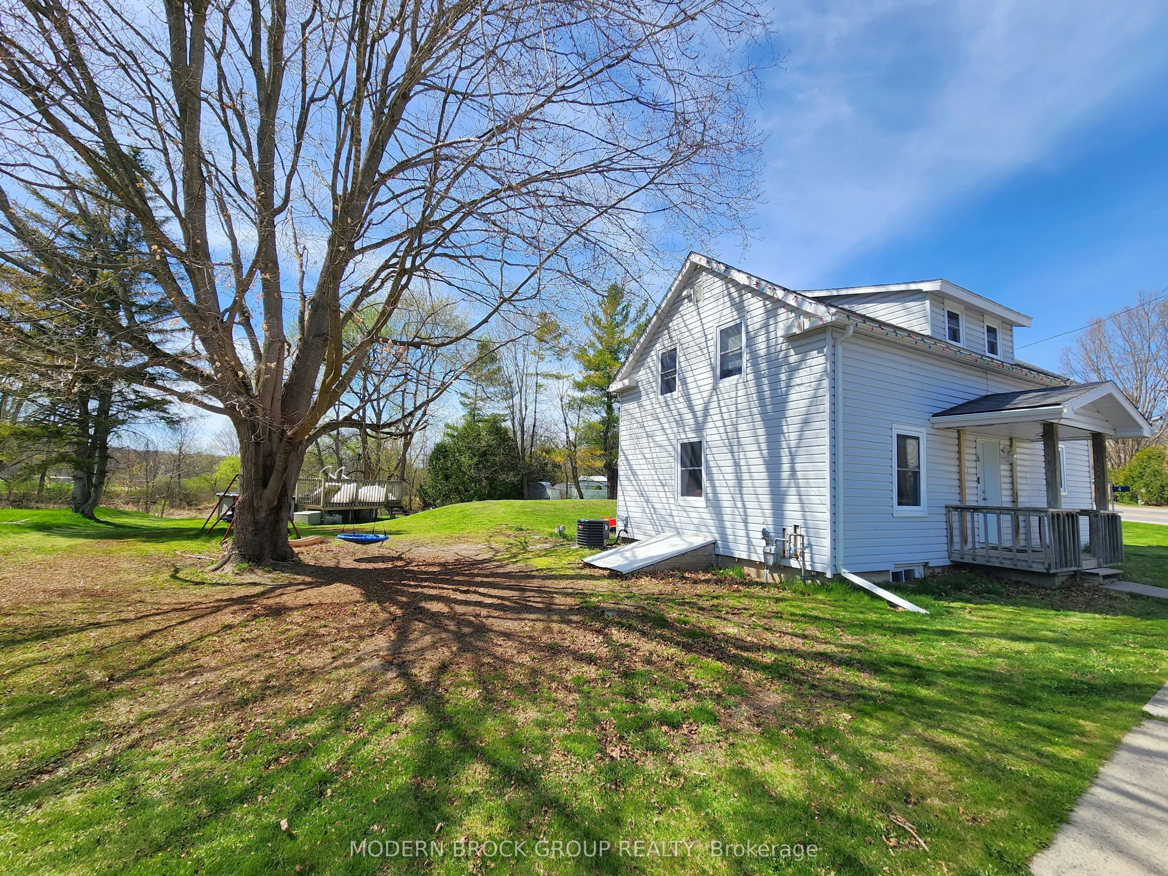 4 Main Street, Elizabethtown-Kitley, ON K0E 1M0