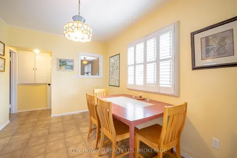692 Lakeshore Road, Fort Erie, ON L2A 1C1