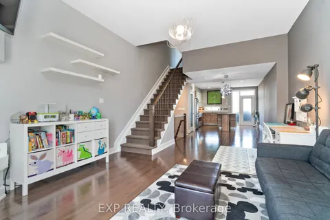 57D Young Street, West Centre Town, ON K1S 5T5