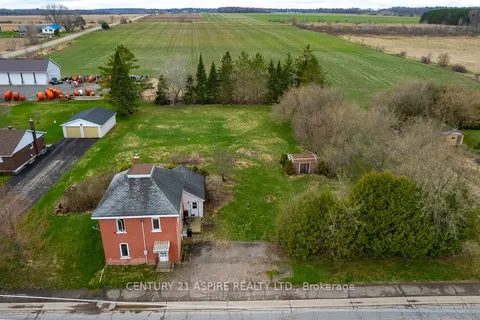 19 Lacroix Bay Road, Whitewater Region, ON K0J 2L0