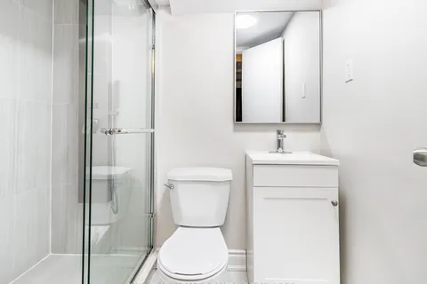 24 The Meadows Street, St. Catharines, ON L2N 7L1