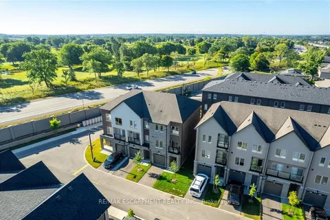 16 Raspberry Lane, Hamilton, ON L0R 1W0