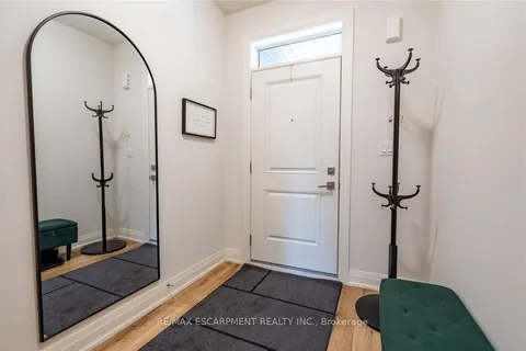 16 Raspberry Lane, Hamilton, ON L0R 1W0