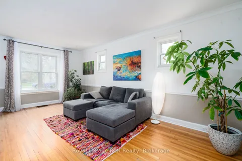 82 7th Street, Hanover, ON N4N 1G4