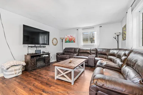 6817 38 Highway, Frontenac, ON K0H 2W0