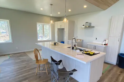 1269 South Ril Lake Road, Lake of Bays, ON P0B 1A0