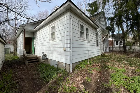 770 Bay Street, Gravenhurst, ON P1P 1G7