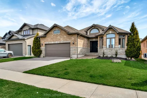 66 Scenic Drive, Belleville, ON K8N 0C6