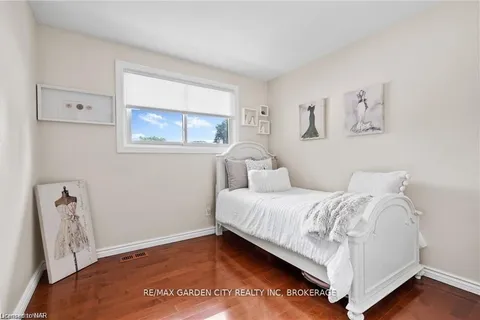 55 SHERWOOD FOREST Trail, Welland, ON L3C 5X7
