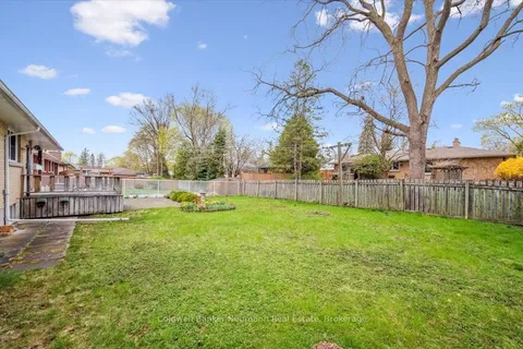 13 Campion Avenue, Guelph, ON N1H 5L2