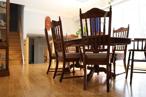 94 Rolling Acres Drive, Welland, ON L3C 3N7