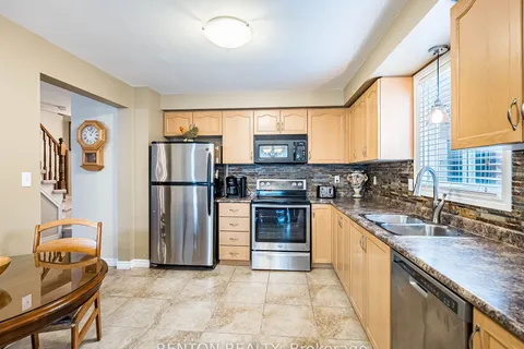 124 Rosebury Way, Hamilton, ON L0R 1W0