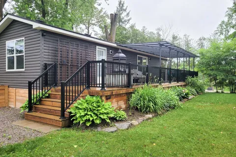 657 Thunder Bridge Road, Kawartha Lakes, ON K9V 4R1
