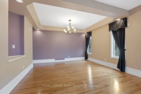 37 Loyal Hill Crescent, Kanata, ON K2M 2C8