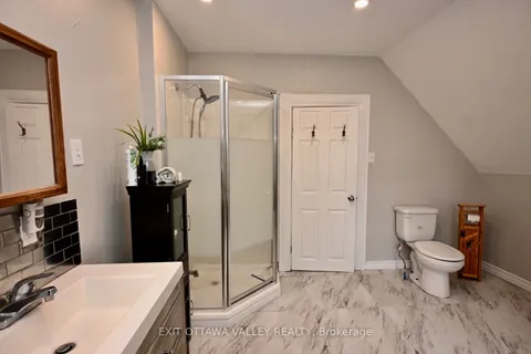 27 Grace Street, Whitewater Region, ON K0J 2L0