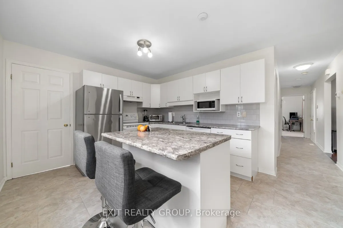 11 Monroe Court, Prince Edward County, ON K0K 3L0