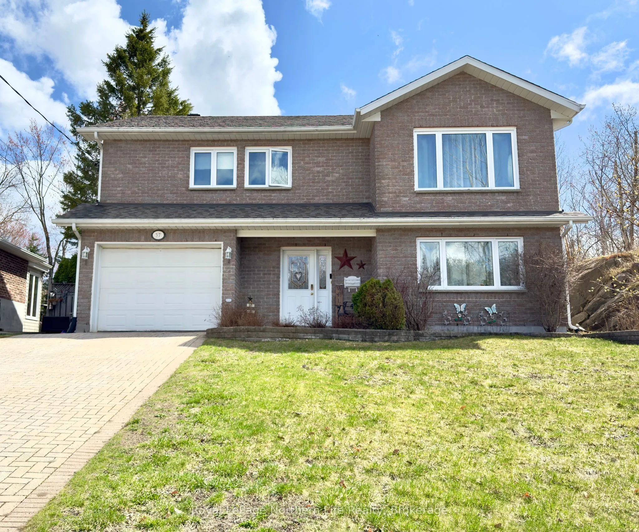 37 Shallot Crescent, North Bay, ON P1A 3V7