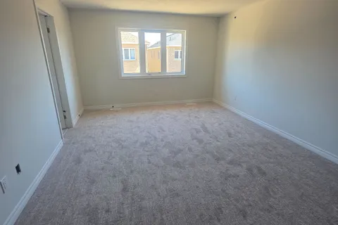249 Palace Street, Thorold, ON L2V 0N3