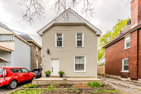 41 Brighton Avenue, Brantford, ON N3S 1V8