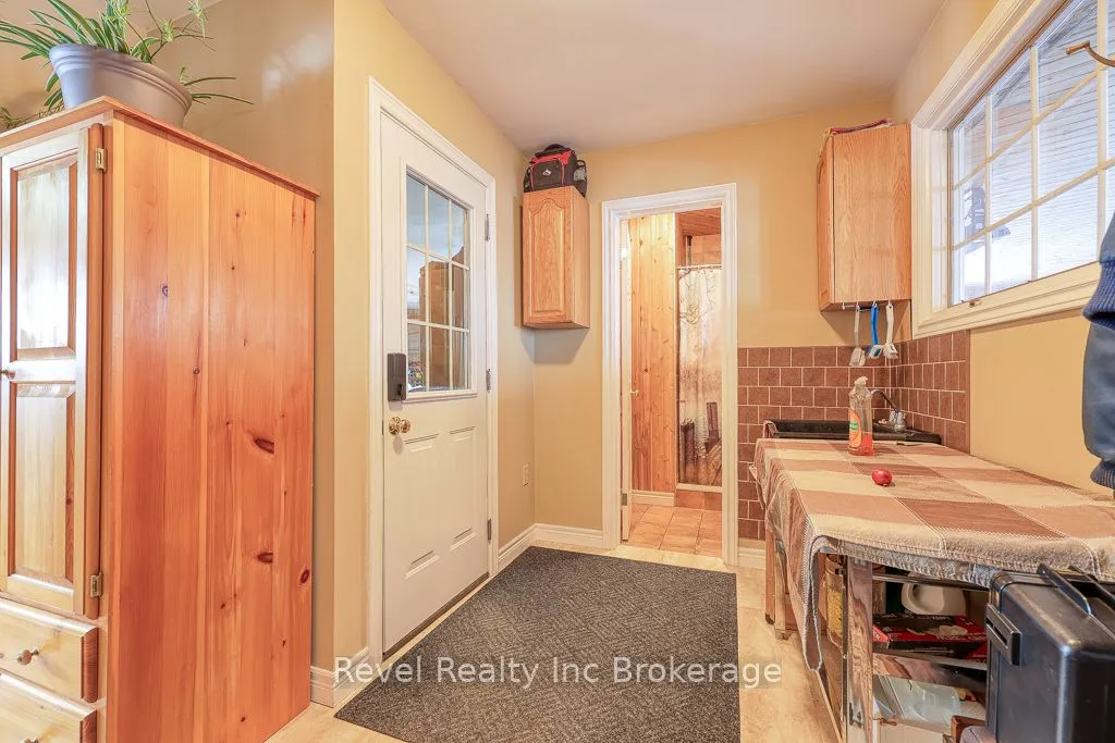 3880 Dundas Street, Thames Centre, ON N5V 5C6