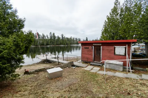 37 Red Cedar Road, Temagami, ON P0H 1T0