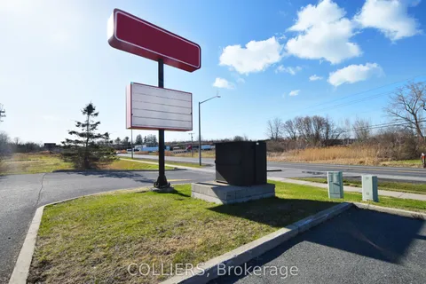 1850 Vincent Massey Drive, Cornwall, ON K6H 5R6
