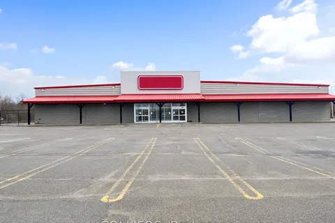 231 Lombard Street, Smiths Falls, ON K7A 5B8