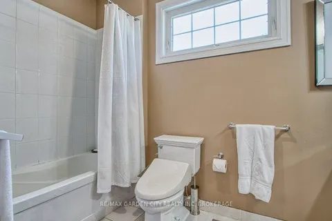 6039 Symmes Street, Niagara Falls, ON L2G 2G6