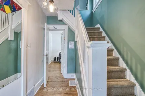 6039 Symmes Street, Niagara Falls, ON L2G 2G6