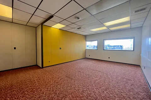 391 Main Street, North Bay, ON P1B 1B3