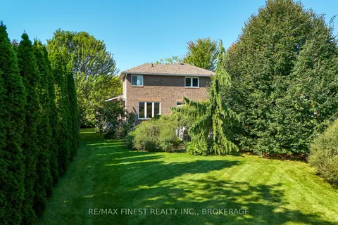 230 HONEYWOOD Avenue, Kingston, ON K7K 7L4