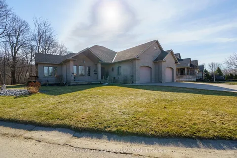 487 Petersen Avenue, Strathroy-Caradoc, ON N7G 4L5